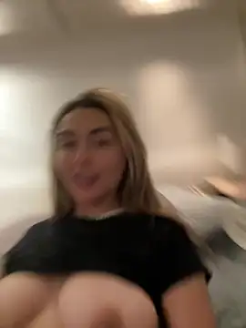 emma_oxford's cam snapshot