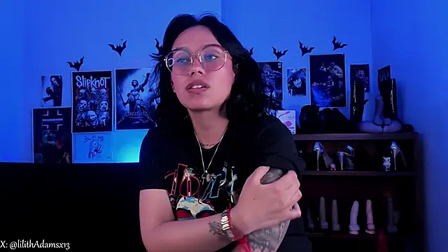 lilith-deveraux's cam snapshot