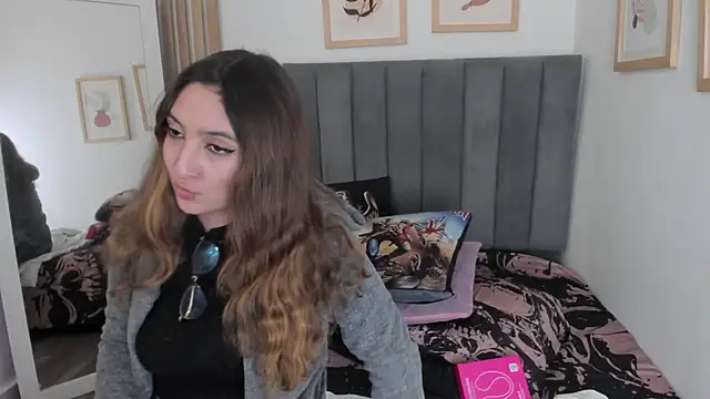 Alice_Dickinssonn's cam snapshot