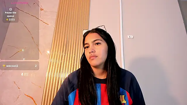 AlanaBlair_'s cam snapshot