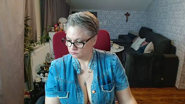 bigtits4you's cam snapshot