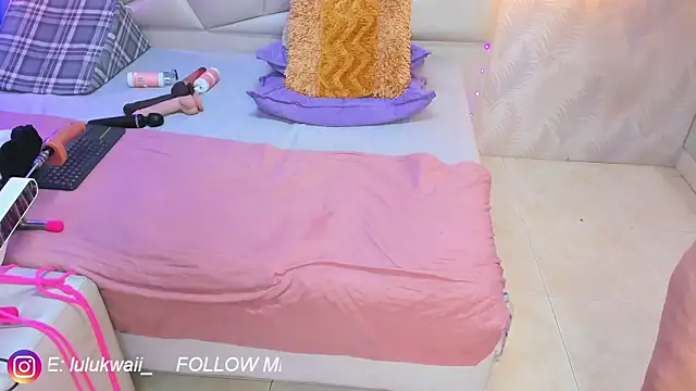 lulukawai16's cam snapshot