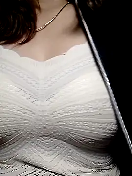 YiyinLy's cam snapshot