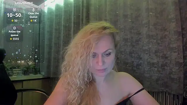 LanaLight_x's cam snapshot