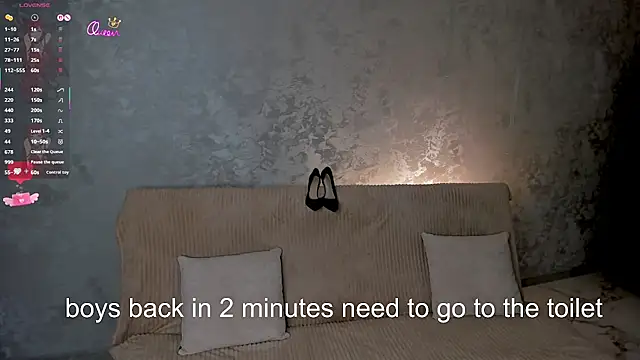 ElsaDivine's cam snapshot