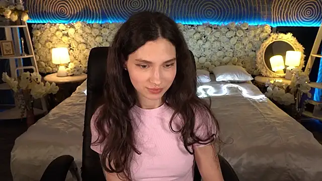 BabyFlowerr's cam snapshot