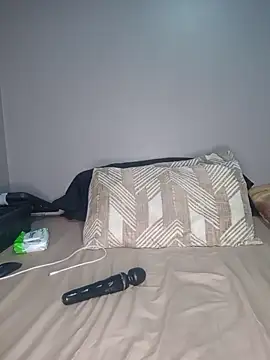 Su_Duarte_1's cam snapshot