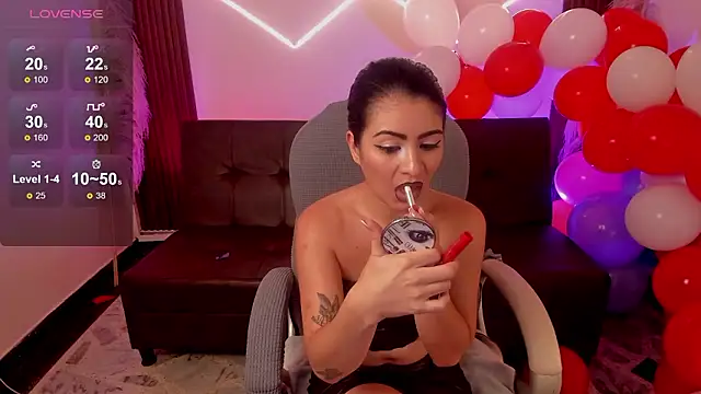 lunaalynch's cam snapshot