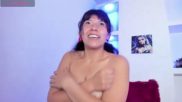 Raven_Rouge_'s cam snapshot