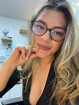 alicee16 live sex cam