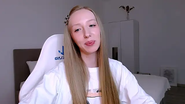 Luna_insniity's cam snapshot