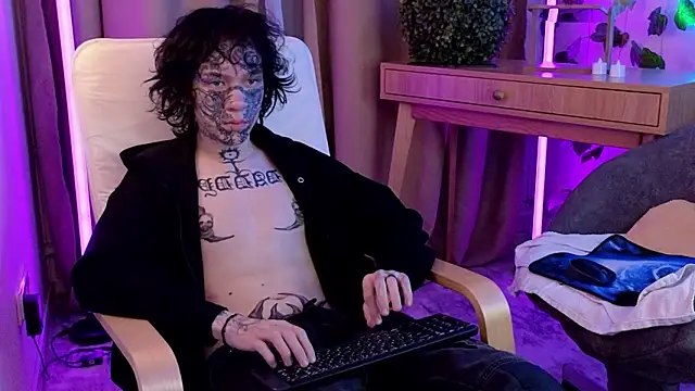 em0_b0y live sex cam