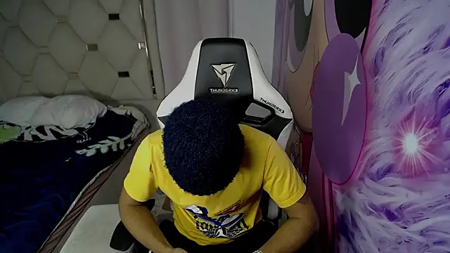 Yoxuee_'s cam snapshot