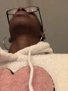 Jasmine_FullsShine's cam snapshot