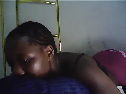 Adaline-Paris's cam snapshot