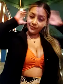 alana_69's cam snapshot