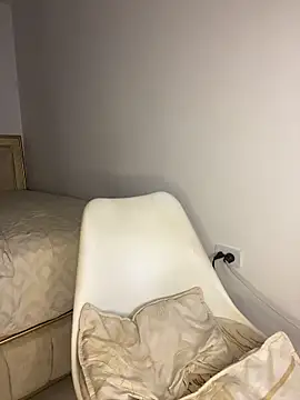 nicoleebony1's cam snapshot