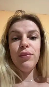 HarrietDart's cam snapshot