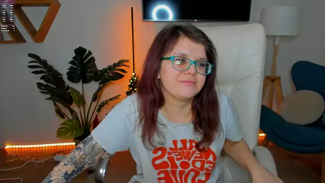 Ariell_Mini's cam snapshot