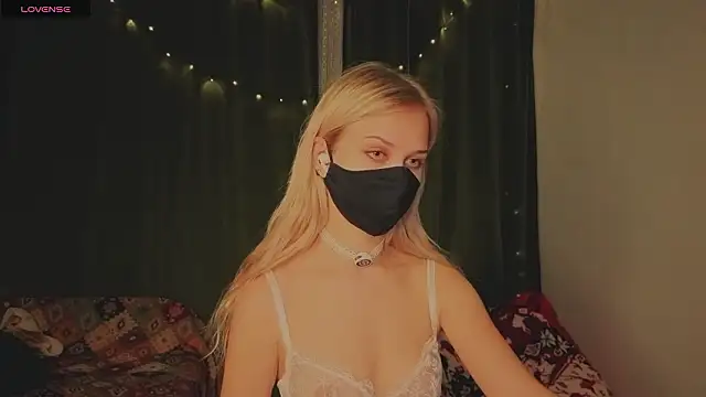 EternalOphelia's cam snapshot