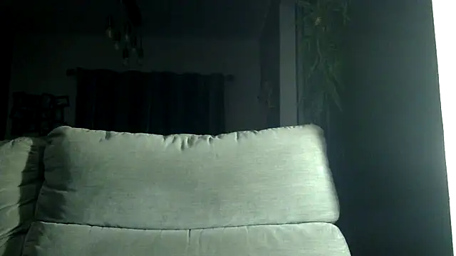 feline27's cam snapshot