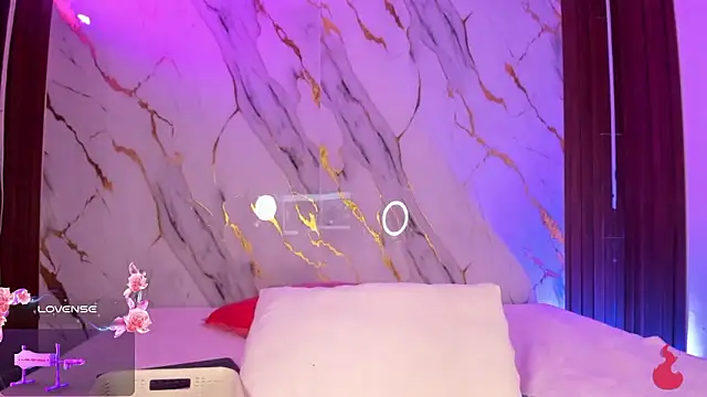 Emmiicute's cam snapshot