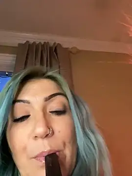 LittleMissEeve live sex cam