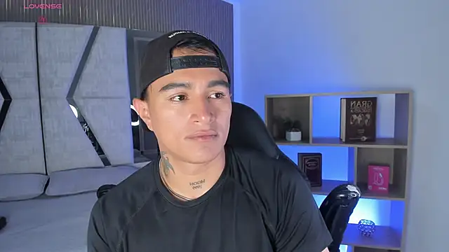 LiamDeep live sex cam