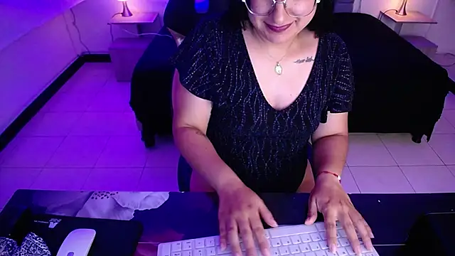 _sophiie_1's cam snapshot