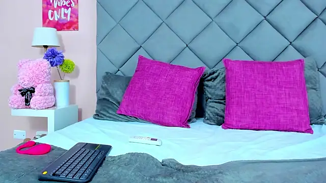 TaylorEvanss's cam snapshot