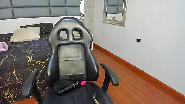 Valery_jame's cam snapshot