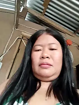 Lovelywoman43's cam snapshot