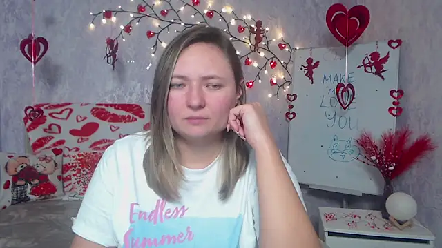 SallyVerda's cam snapshot