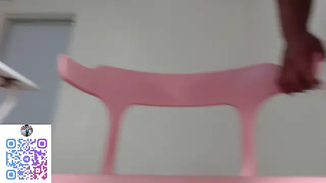 Kitty_Mifl's cam snapshot