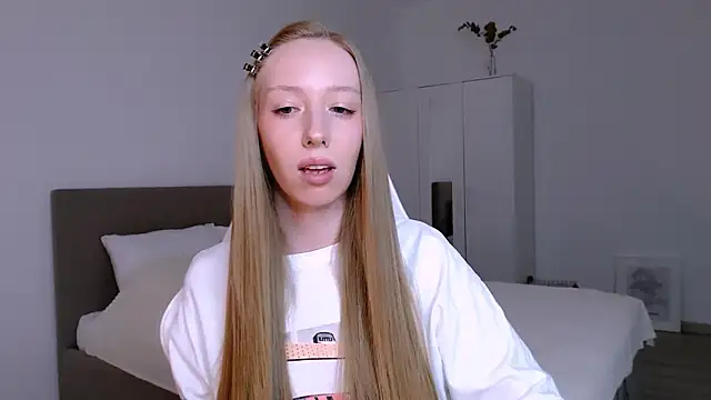 Luna_insniity's cam snapshot