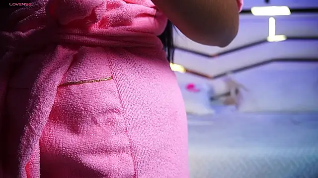 luciana_agudelo's cam snapshot