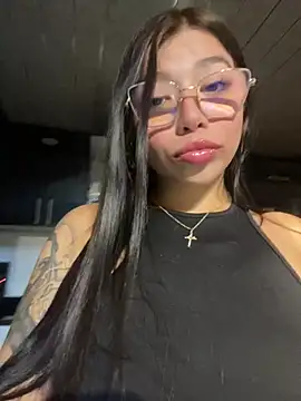 Maddy_Piink's cam snapshot