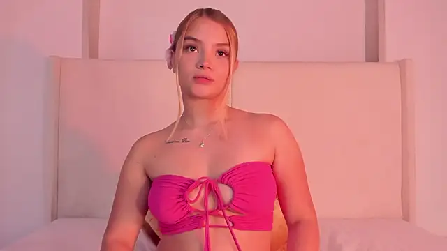 Sofi_glow's cam snapshot