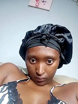 MISS-ENTITLED's cam snapshot