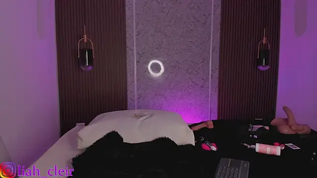 liah_cleir's cam snapshot