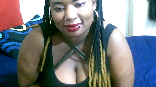 LICIOUSEBOOBSXX's cam snapshot