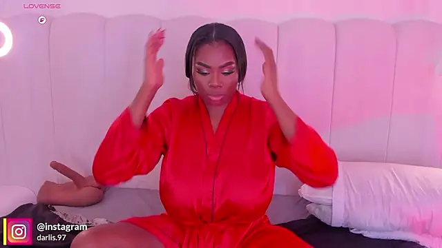 _huge_boobs_ebony's cam snapshot