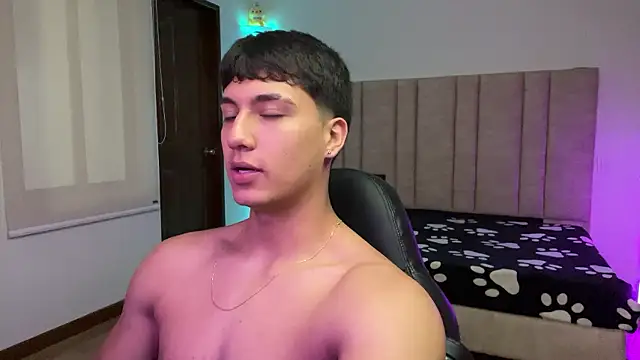 CHRIS_MORGAN1's cam snapshot