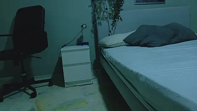 AndrewKenoxx_'s cam snapshot