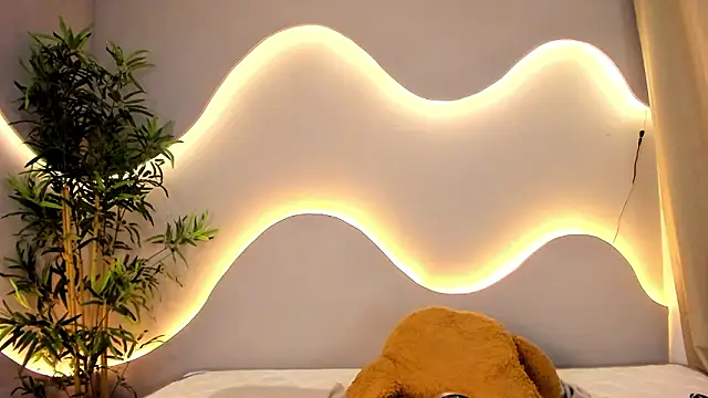 Miyuki_wolf's cam snapshot