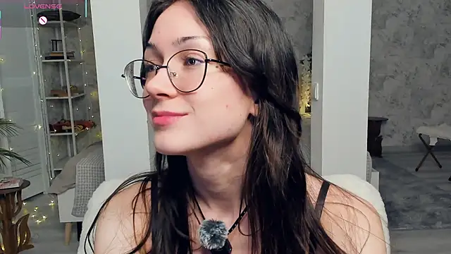 ReneeLippeatt's cam snapshot