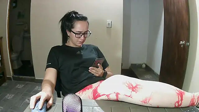 Nathalieprez4's cam snapshot