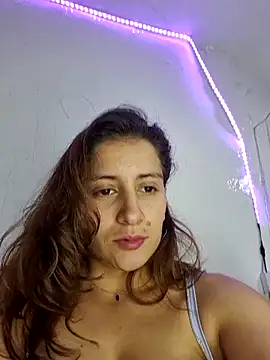 aytanna_torrez's cam snapshot