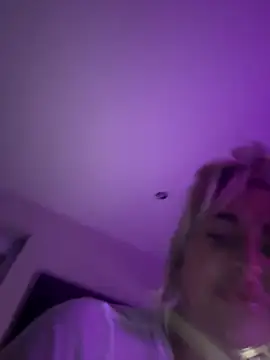 Carmel_Louise's cam snapshot