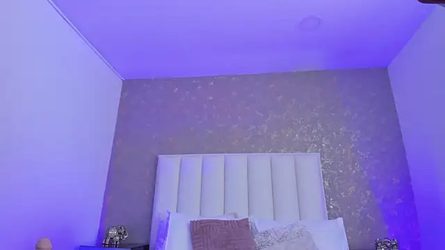 KaylieBrooks's cam snapshot